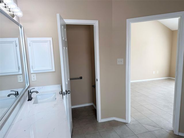 2107 Castle Gardens Lane, Katy, TX 77449