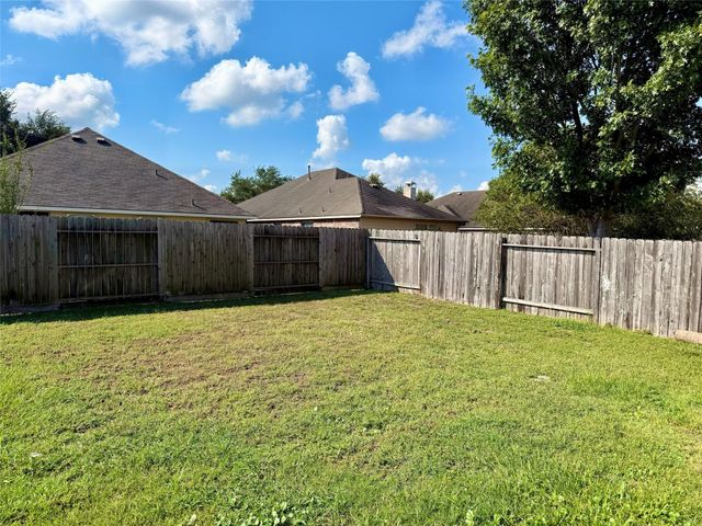 2107 Castle Gardens Lane, Katy, TX 77449