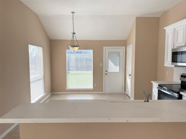 2107 Castle Gardens Lane, Katy, TX 77449