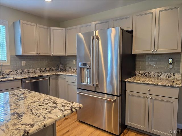 8921 Lake Road, Lenox, NY 13032