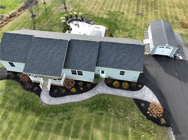 8921 Lake Road, Lenox, NY 13032