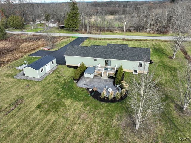 8921 Lake Road, Lenox, NY 13032