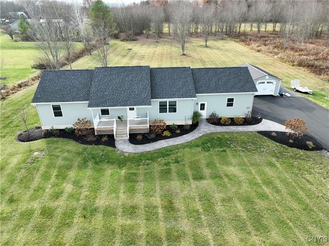 8921 Lake Road, Lenox, NY 13032