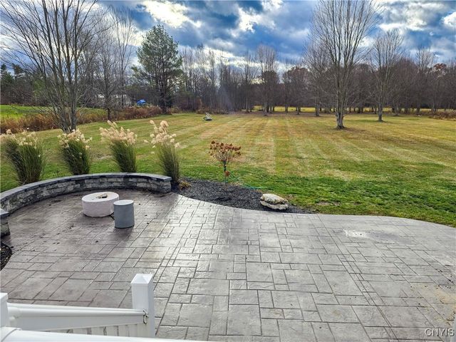 8921 Lake Road, Lenox, NY 13032