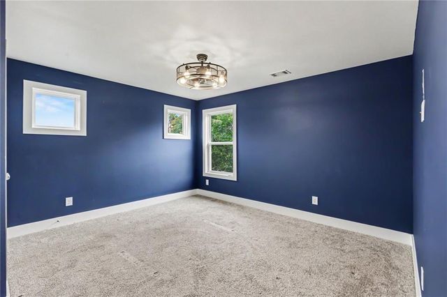 34 Bridgestone Way SE, Cartersville, GA 30120