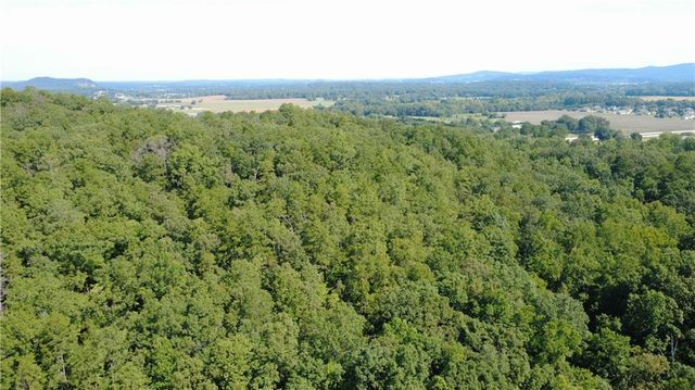 34 Bridgestone Way SE, Cartersville, GA 30120
