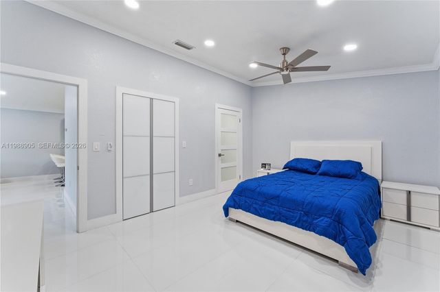 3355 W 68th St 170, Hialeah, FL 33018