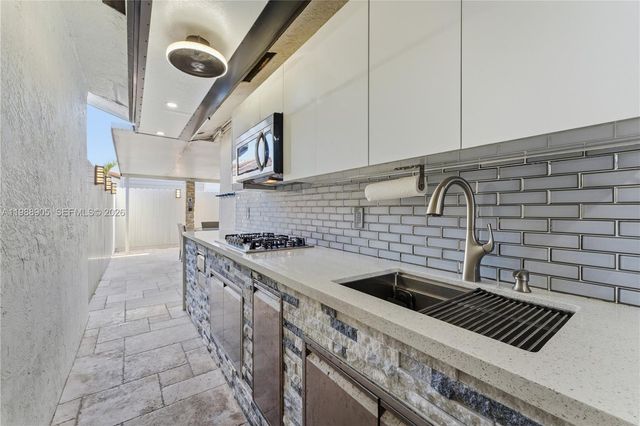 3355 W 68th St 170, Hialeah, FL 33018