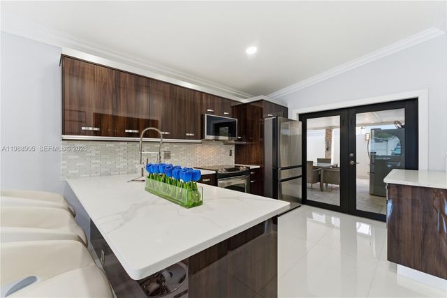 3355 W 68th St 170, Hialeah, FL 33018