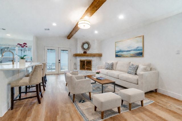 3740 Weeburn Drive, Dallas, TX 75229