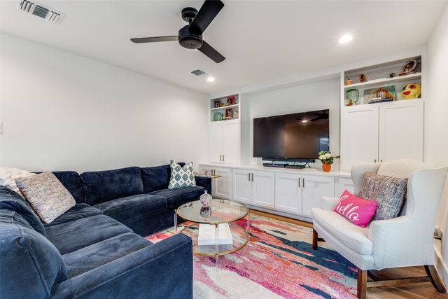 3740 Weeburn Drive, Dallas, TX 75229