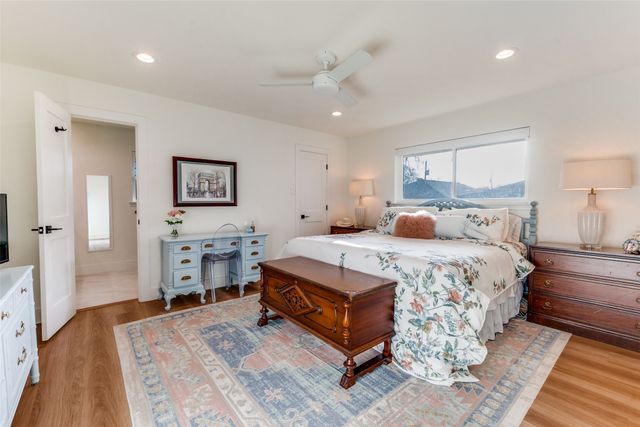 3740 Weeburn Drive, Dallas, TX 75229