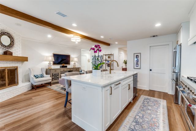 3740 Weeburn Drive, Dallas, TX 75229