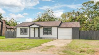 609 Hurst Street, Angleton, TX 77515