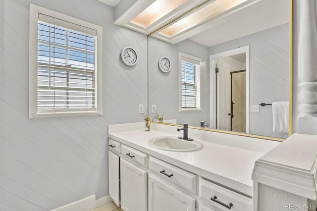 11581 E Yale Way, Aurora, CO 80014