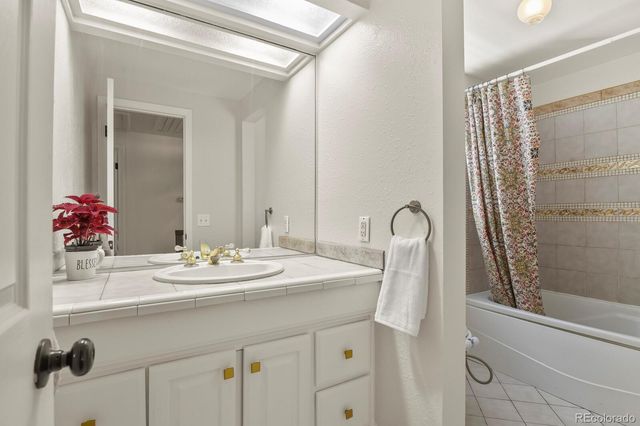 11581 E Yale Way, Aurora, CO 80014