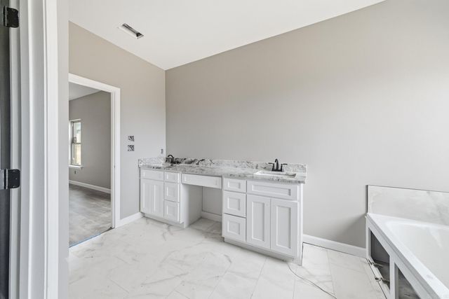 556 Valley Oak Drive, Sherwood, AR 72120