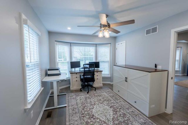 244 Gladwin Avenue, Clawson, MI 48017