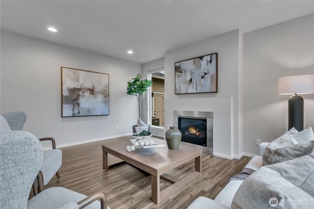 13211 SE 262nd Street, Kent, WA 98042