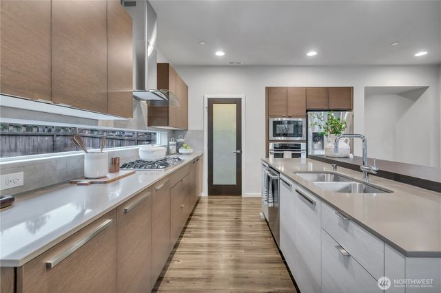 13211 SE 262nd Street, Kent, WA 98042