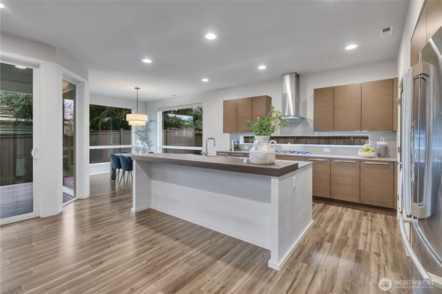 13211 SE 262nd Street, Kent, WA 98042