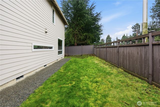 13211 SE 262nd Street, Kent, WA 98042