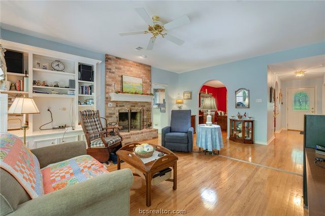 10314 County Road 417A, Navasota, TX 77868