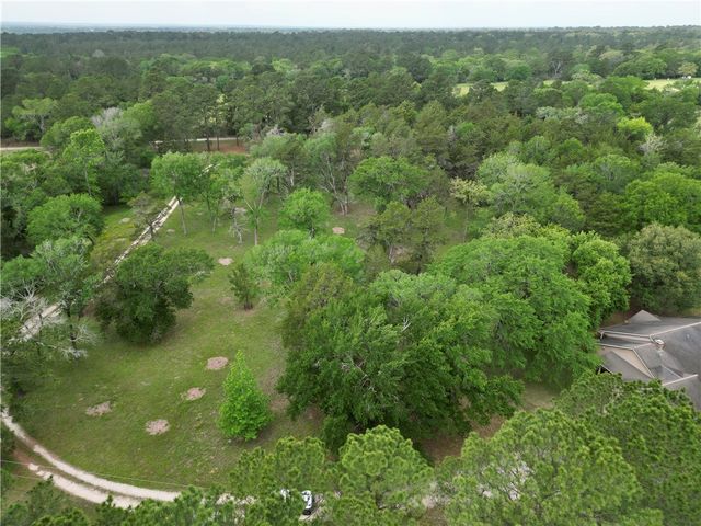 10314 County Road 417A, Navasota, TX 77868