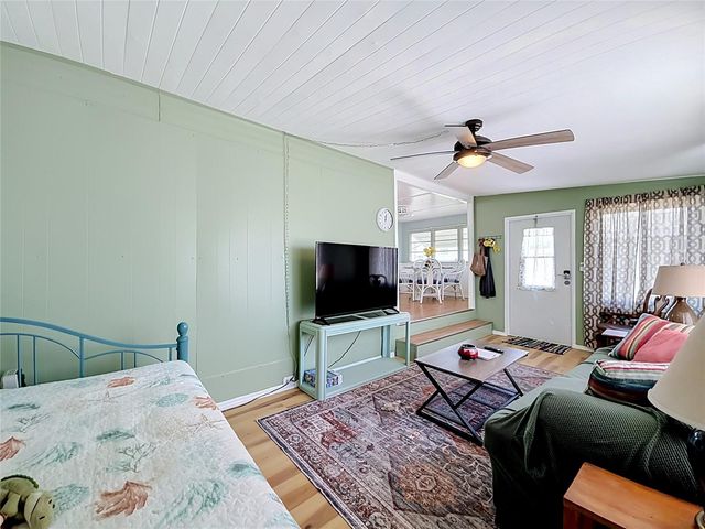 12674 SEMINOLE BOULEVARD M2, Largo, FL 33778