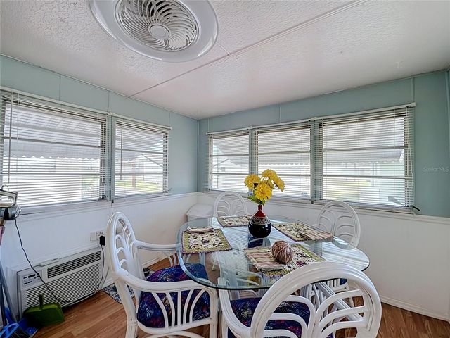 12674 SEMINOLE BOULEVARD M2, Largo, FL 33778