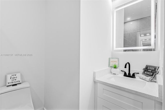 747 S Roma Ave, Lehigh Acres, FL 33974