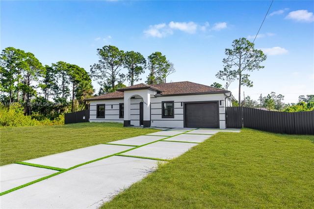 747 S Roma Ave, Lehigh Acres, FL 33974