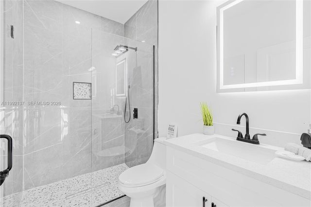 747 S Roma Ave, Lehigh Acres, FL 33974