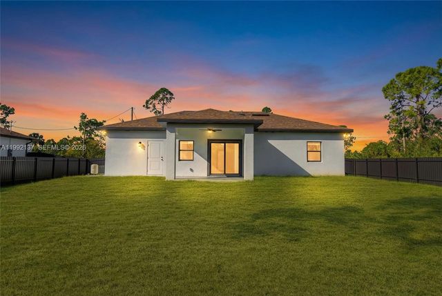 747 S Roma Ave, Lehigh Acres, FL 33974