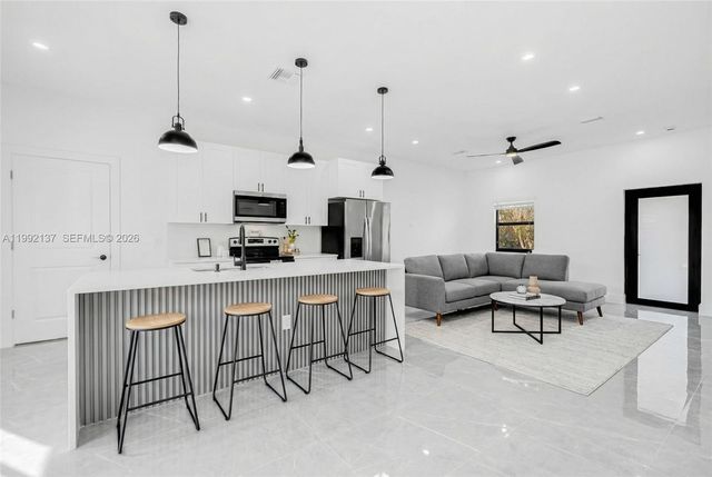 747 S Roma Ave, Lehigh Acres, FL 33974