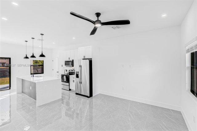 747 S Roma Ave, Lehigh Acres, FL 33974