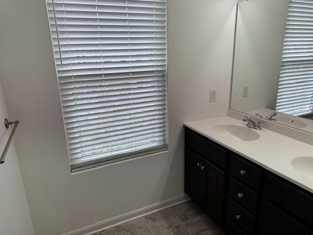 221 Faulk Dr, Marshall, PA 15086