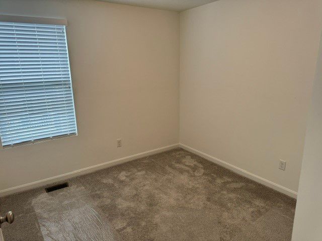 221 Faulk Dr, Marshall, PA 15086