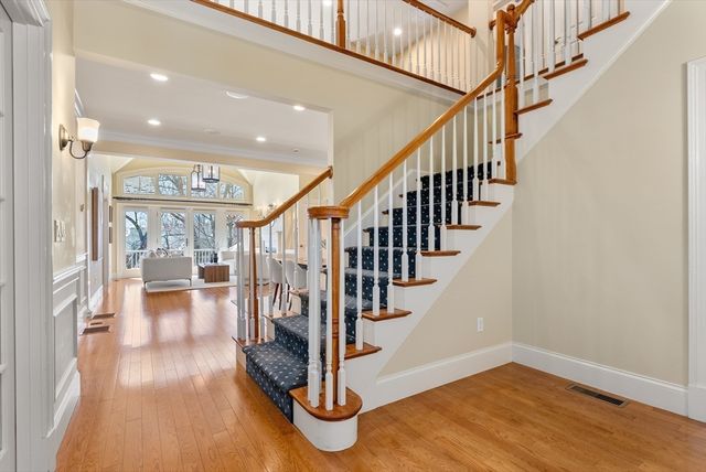 56 Summit Rd 5, Belmont, MA 02478