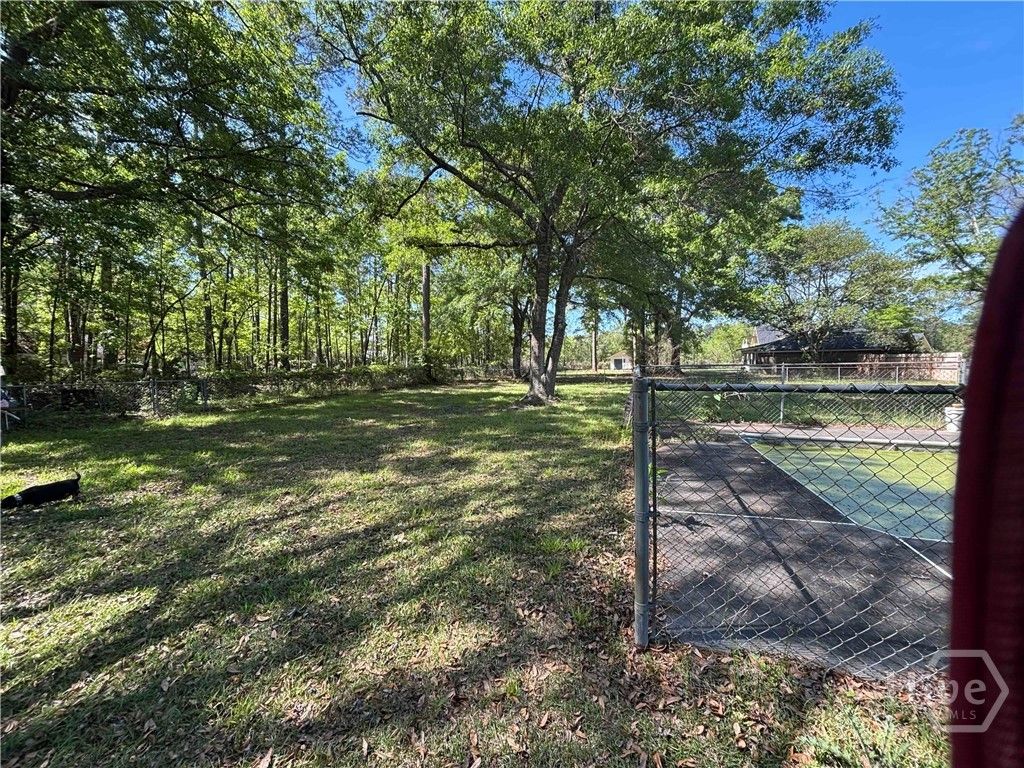 Image 4 of property listing at 5 brookfield Court, Rincon, GA 31326