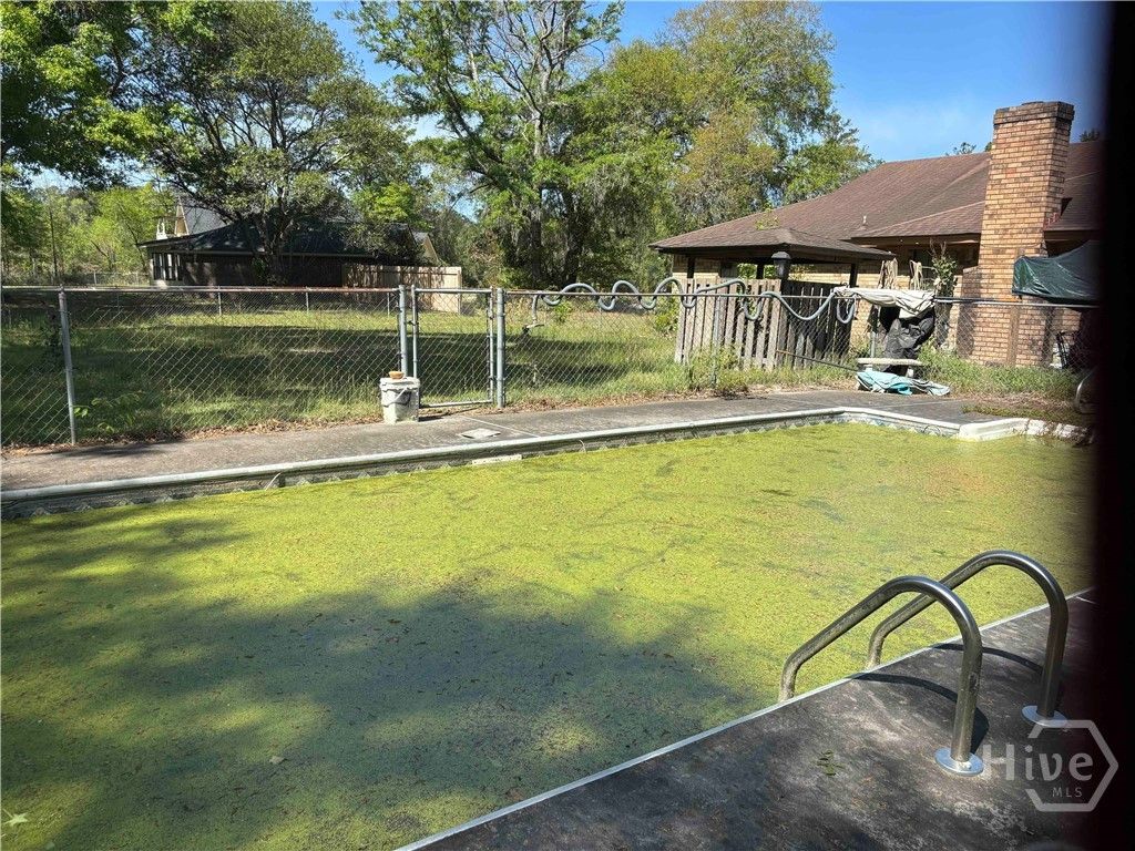 Image 8 of property listing at 5 brookfield Court, Rincon, GA 31326