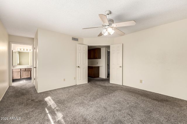 925 W MENDOZA Avenue, Mesa, AZ 85210