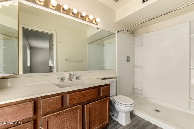 925 W MENDOZA Avenue, Mesa, AZ 85210