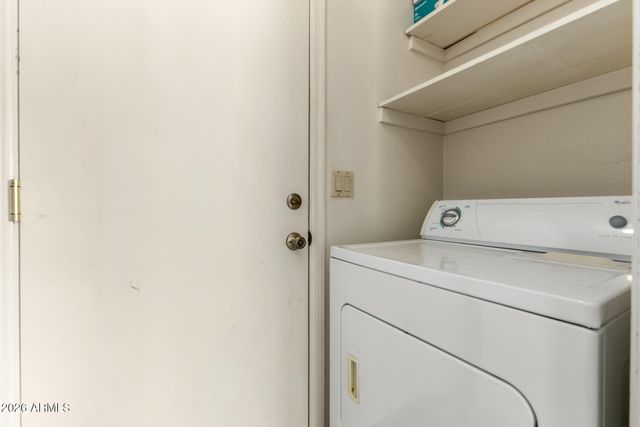 925 W MENDOZA Avenue, Mesa, AZ 85210