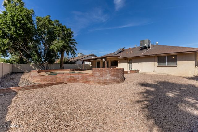 925 W MENDOZA Avenue, Mesa, AZ 85210