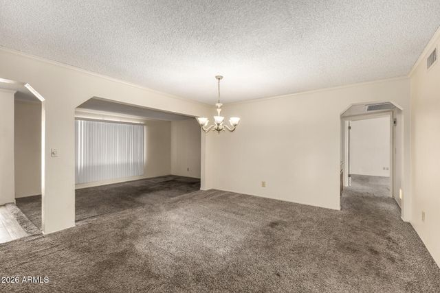 925 W MENDOZA Avenue, Mesa, AZ 85210