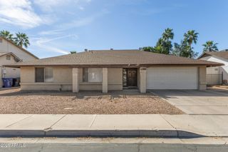 925 W MENDOZA Avenue, Mesa, AZ 85210