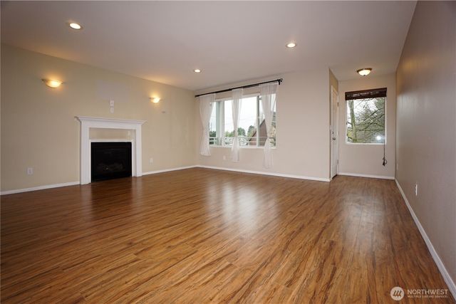 14948 6th Avenue S, Burien, WA 98168