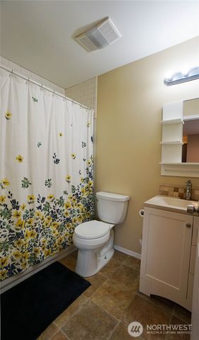 14948 6th Avenue S, Burien, WA 98168