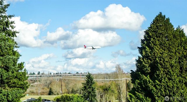 14948 6th Avenue S, Burien, WA 98168